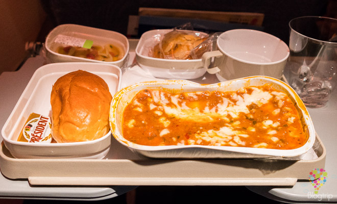 Plato de comida al volar con Air China