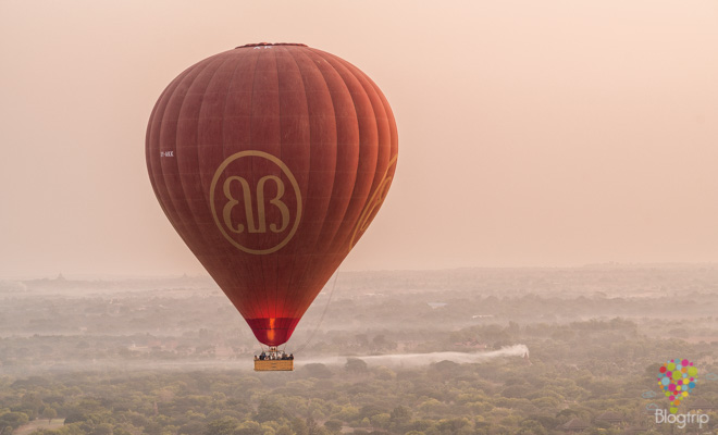 Paseo y vuelo en globo aerostático en Bagan Myanmar (Birmania)
